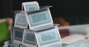 10 Scandalous Pyramid Schemes