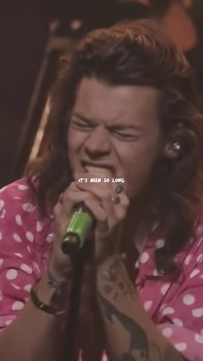 Reply to @maverick.205 One Direction - Fireproof (Live Apple Music Festival 2015) #onedirection #fireproofonedirection #lyrics