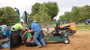 Out the Gate!! #minirod #tractorpulling | Mini Rod Pullers