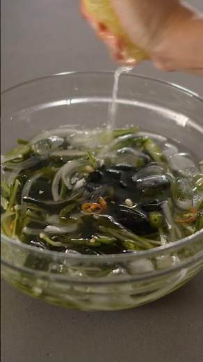 Tangy, crunchy korean summer soup, Cold Cucumber Soup 오이냉국 #koreanfood