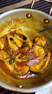 700K views · 10K reactions | কাজের চাপে পাতলা ঝোলেই সারতে হলো ইলিশ রান্না #cooking #ilish #hilshafish | River Fish | Facebook