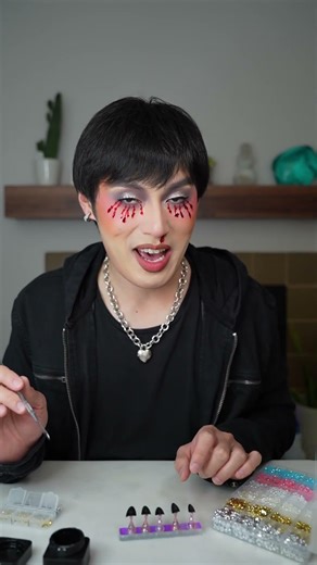 diy emo and grunge nails