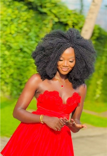 Storytime🥰 Comment some beautiful attributes that actracted you to a crush or first love🥰. The comment section is open❤️❤️❤️#keshlegacy #spokenwords