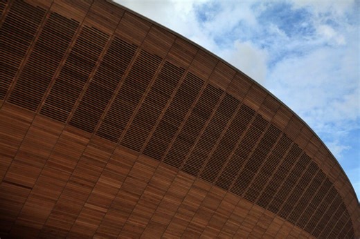 London landmark ‘farts’ every time a firework goes off