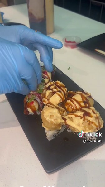 Delicious R&R 9PCS Combo at Nuri Sushi