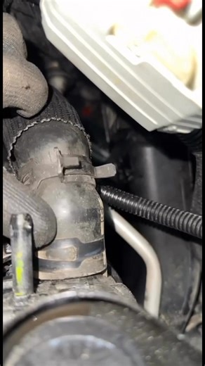 232K views · 1.2K reactions | Radiator hose fix #videoviralシ | car technician | Facebook