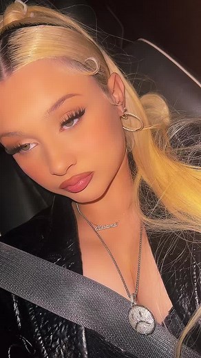 Alabama barker (@alabamabarker)’s video of Kourtney Kardashian And Alabama Barker