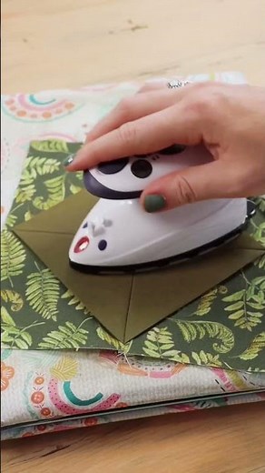 Let’s sew a cathedral window quilt block 🪡 all 5” squares #sewingtutorial #quiltblock
