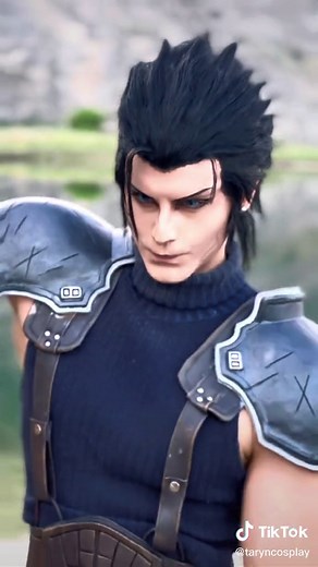 Exploring the Hollow Skies with Zack Fair in FFVII Remake