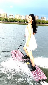 967K views · 6.2K reactions | Custom latte art is available #surfing #rushwave #jetsurfboard# electric surfboard | RUSH WAVE | Facebook