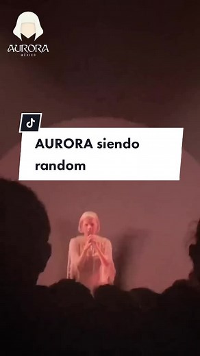 Momentos de randomidad y ternura con AURORA