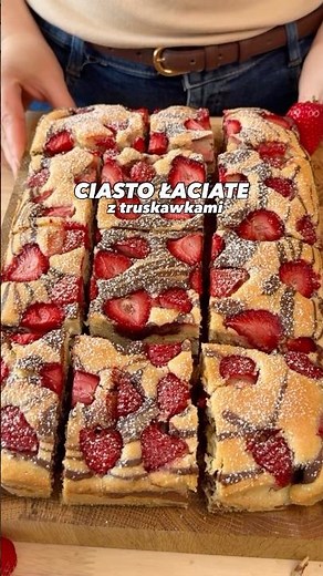 Marble Cake with Strawberries 😍 #cake #strawberries #cake