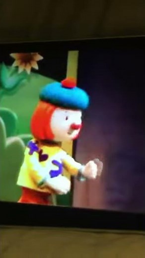 JoJo’s Circus Live on Stage JoJo was teaching us all the dances steps