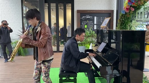 #超絶技巧 #循環呼吸 #ピアノ #ストリートピアノ #サックス #マッチョなピアニスト #フォルテ君 #千野哲太 #てっこ #チャルダッシュ