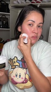 Nos llegó nuestro producto favorito coreano 😍😍😍 la esencia de caracol yyyyyyyyyyy ahora me pedí la crema hidratante también con esencia de caracol 🐌 100% recomendado son 2 productos que puedes usar para tu rutina mañana y noche, libres de aceite y olor para todo tipo de piel… Sanador, hidratante, piel más suave y tersa ahhhhh desvanece las marcas del acné me encantaaaaa Aquí lo pueden comprar https://lez-amaboutique.com/products/serum-y-crema-baba-de-caracol?utm_medium=product-links&utm_cont