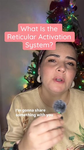 The Reticular Activation System shapes what you notice — and what you miss. Your beliefs become filters. Your focus becomes your evidence. Shift the focus → shift your reality. ✨ 💭 Save this to understand your brain better 👭 Share with a mama who needs this clarity 🌿 Follow for more grounded mindset science | DreamCatcher