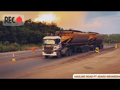 HAULING ROAD PT ADARO INDONESIA UNIT VOLVO FH 16 550 DOUBLE VEHICLE PT ADARO SERVICE/PT SIS TANJUNG