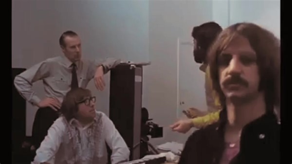 296K views · 13K reactions | Get Back °•°☆°•° The Beatles | Ao meu redor | Facebook