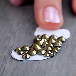 Give your Christmas cards that extra dash of jolly joy this year! 🎁🎅 | Craft Factory