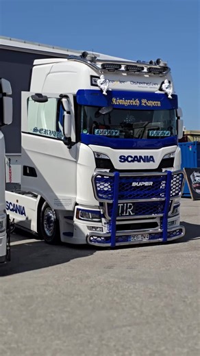 ~Drexler Osterhofen~ @Truckspotting_austria @JD Truckfotography📸 @Truckspotter Nicolas #viralvideo #truck #hollandstyle🇳🇱😍👌 #bstruckfotography #scania