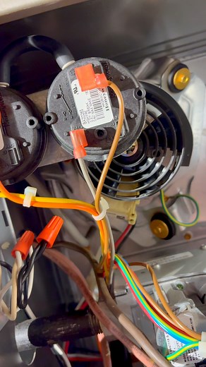 🔥 Gas Furnace Ignition EXPLAINED! HVAC Tech’s Close-Up Guide in Tight Spaces 🔥 Welcome to a hands-on HVAC walkthrough! Today, we’re deep in a homeowner’s basement, showing you exactly how a gas furnace operates—from ignition to combustion and heating. We’ll cover: ✅ How the furnace starts – Call for heat, inducer motor, and ignition process ✅ Key components – Gas valve, heat exchanger, flue, and flame sensor ✅ Why the blower delay matters – Avoiding cold air blasts Join us for a tight-space HV