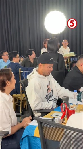 12K views · 248 reactions | LOOK | May pasabog sa script reading ng The Kingdom: Magkabilang Mundo!  Sinorpresa si Piolo Pascual para sa kanyang nalalapit na kaarawan. Abangan ang kanyang karakter na si Sulo sa #TheKingdomTV5 #MagkabilangMundo | TV5 | Facebook