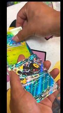 Ouverture officielle d'un booster #pokemon des 30 ans ! #pokemon30th #exclusive #pokemoncards