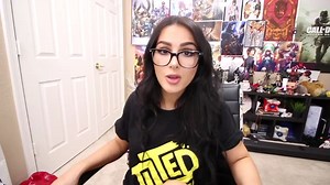 【SSSniperWolf】CARTOON LOGIC THAT MAKES NO SENSE