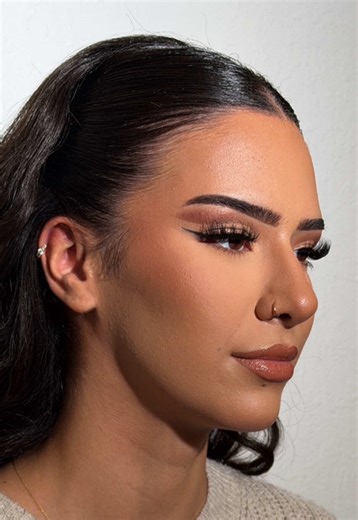 Stunning Makeup Transformation Tutorial