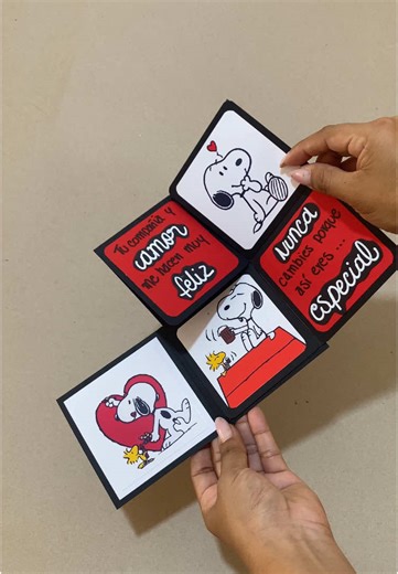 Mini Tarjeta Desplegable de Snoopy para Regalos Creativos