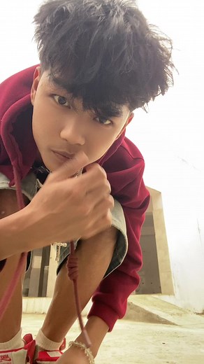 Exciting New Dance Challenge: Me Pede and More