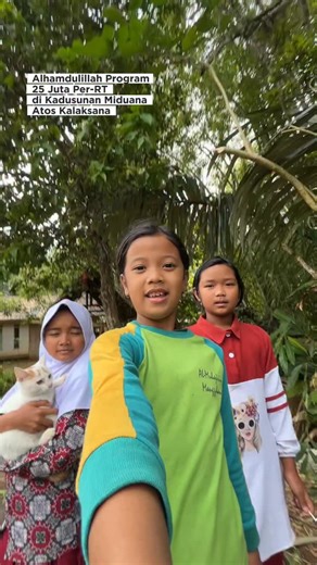 dr. Mohammad Wahyu - Ramzi on Instagram: "Alhamdulillah, program 25 juta per RT telah terlaksana di empat ke-RT-an: RT 03/RW 11, RT 04/RW 11, RT 01/RW 13, dan RT 02/RW 13 di Kadusunan Kampung Adat Miduana, Desa Balegede, Kecamatan Naringgul. Dana tersebut dimanfaatkan untuk pembangunan jalan lingkungan sepanjang 300 meter. Semoga akses warga semakin nyaman dan membawa manfaat bagi masyarakat. #drmohammadwahyu #cianjuristimewa"