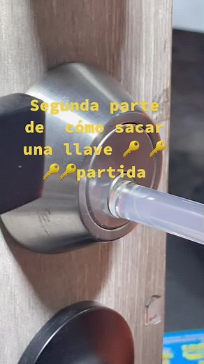 Cómo Sacar Una Llave Partida de una Cerradura Yale