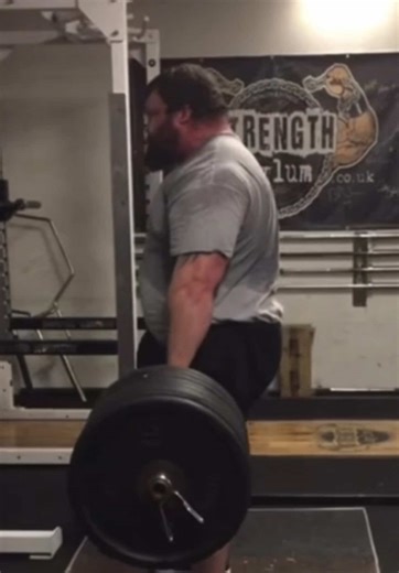 @Eddie Hall - The Beast 370kg deadlift for 5 reps! Code - STRONGMANTV for all @Xplosive Ape clothing! #eddiehall #thebeast #strongman #deadlift #strongmantraining