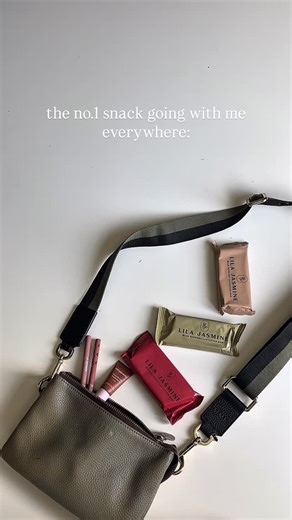 Chloe Coleman on Instagram: "a lactation bar that tastes like a bumper bar? name a better thing! I had already bought an apricot choc box for my pp trolley snacks, but the other flavours were very kindly gifted 🥹🫶🏼 If you want to try too I have a discount code: CHLOE15 @lilajasmine 🤎🤎🤎 #gifted #nzmum #nzmumsofinstagram #contentcreator"