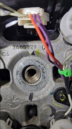 Steering wheel removal #automechanic #steeringwheel