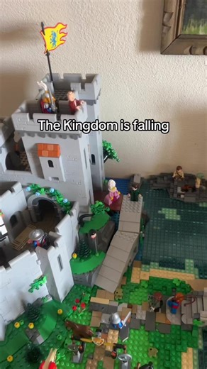 Who can save them? @BroyalesBricks #lego #legotiktok #legomedieval #legocastle #legolordoftherings