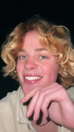 you can see my deviated septum aghhh