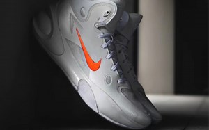 李宁新品 驭帅17换logo