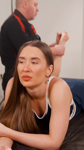 Effective Pain Relief with Stretching and Chiropractic Care