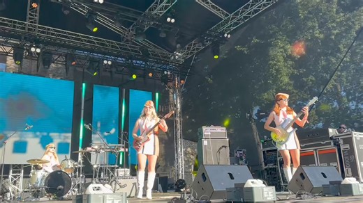 The Surfrajettes 🇨🇦 ✨✨ | American Beauty Summer Meet