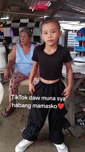 Cathryn Mau Rosario and Heidi Raymundo TikTok Dance