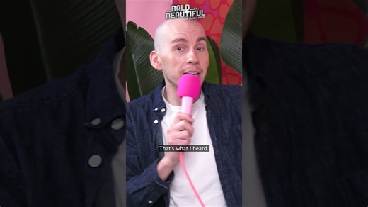 Amanda Lepore takes the bus