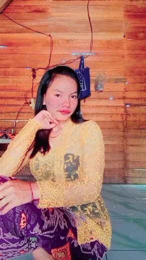 #fyp # pokoknya candu banget sama lagu lagu nya mbo ika🥰 dan ngk pernah bosan dengarin nya dan cpt juga afal sma lirik lagu nya 😍😍 apa lagi klw lgu duet pokok nya salon pgi sore hidup dengan suara nya mbo ika aja kak wira 🩵🩵🩵@Wira Krisna Wijaya @Tikapagraky 🌸