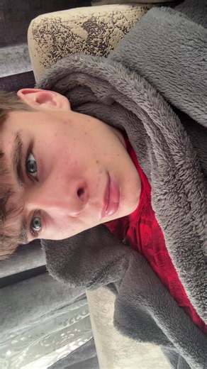 slsl (@slsl2216)’s videos with original sound - hello