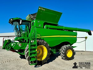 2022 John Deere S770 2WD Combine | Agriculture