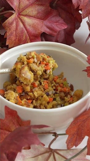 How to Make Poached Eggs & Breakfast Idea