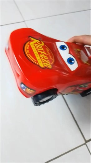 Disney Pixar Cars Toys Review Lightning McQueen #toys#mcqueen#lightningmcquee#disneycars#pixarcars2