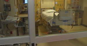 Woman 'breathing freely' after rare windpipe transplant, surgery could help recovering COVID-19 patients