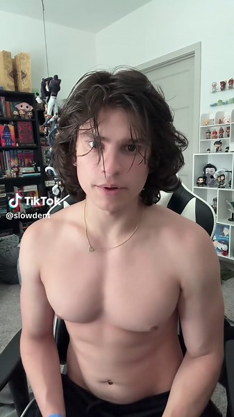 Making salicylic acid and talking about skincare #chemistry #biology #science #skincare #fyp